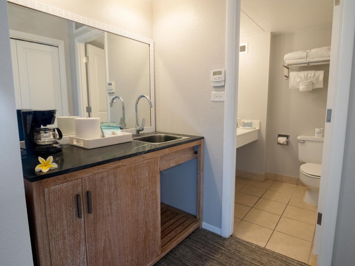 Lagoon Tower Renovation Ocean View Room